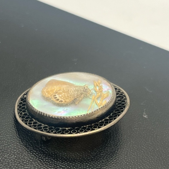 Victorian morpho butterfly wing silver tone filigree round brooch pin vintage - Picture 7 of 16